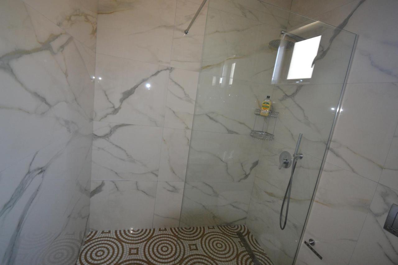 Luxury Penthouse B&E Apartment Sarandë Exterior foto