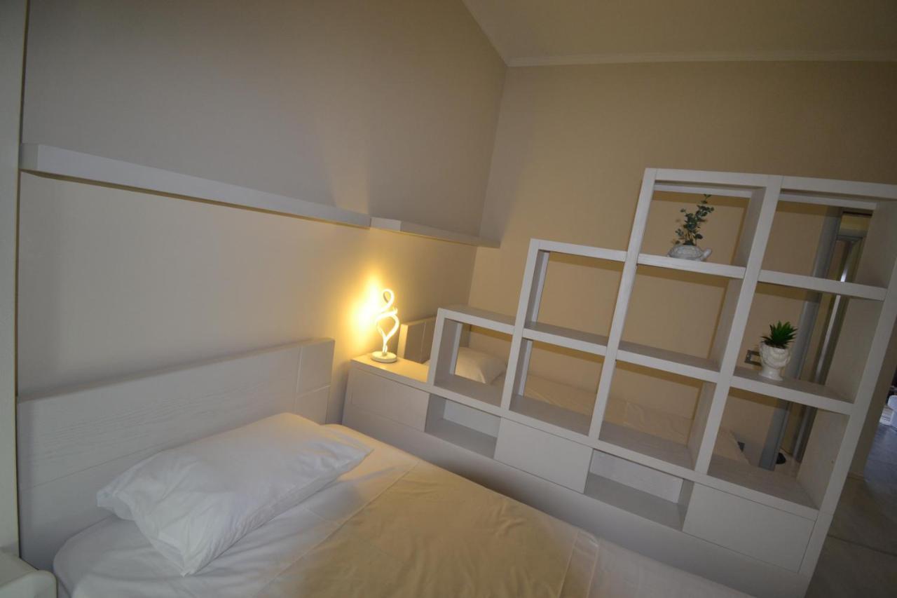 Luxury Penthouse B&E Apartment Sarandë Exterior foto