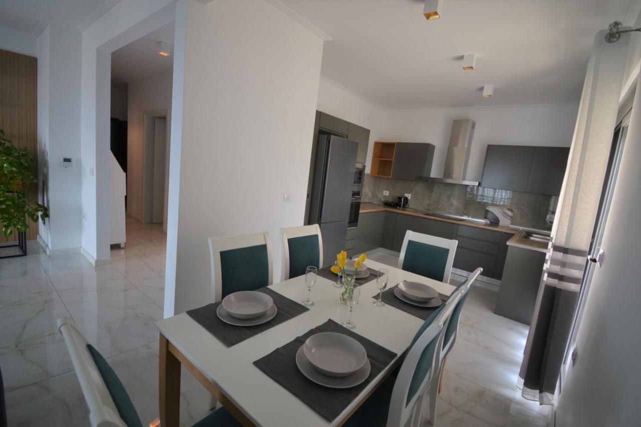 Luxury Penthouse B&E Apartment Sarandë Exterior foto