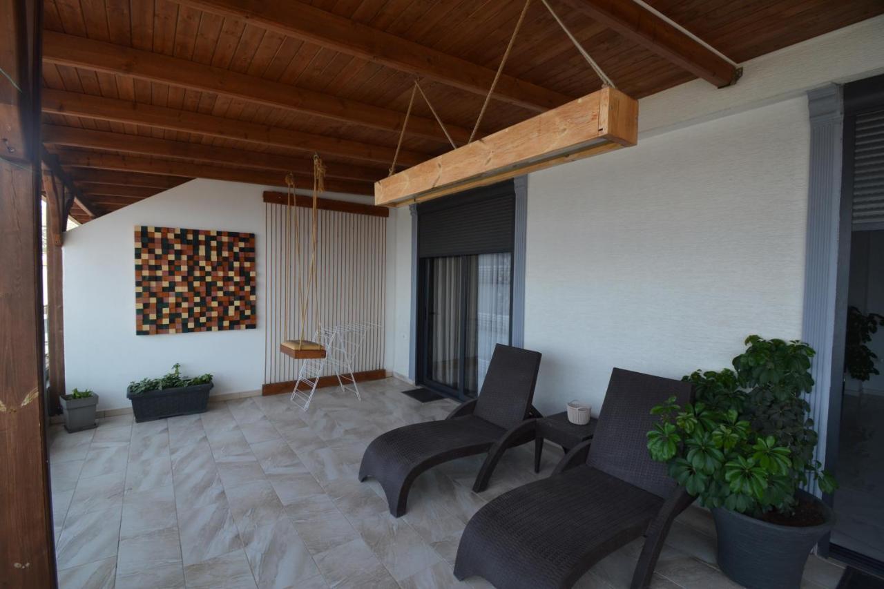 Luxury Penthouse B&E Apartment Sarandë Exterior foto