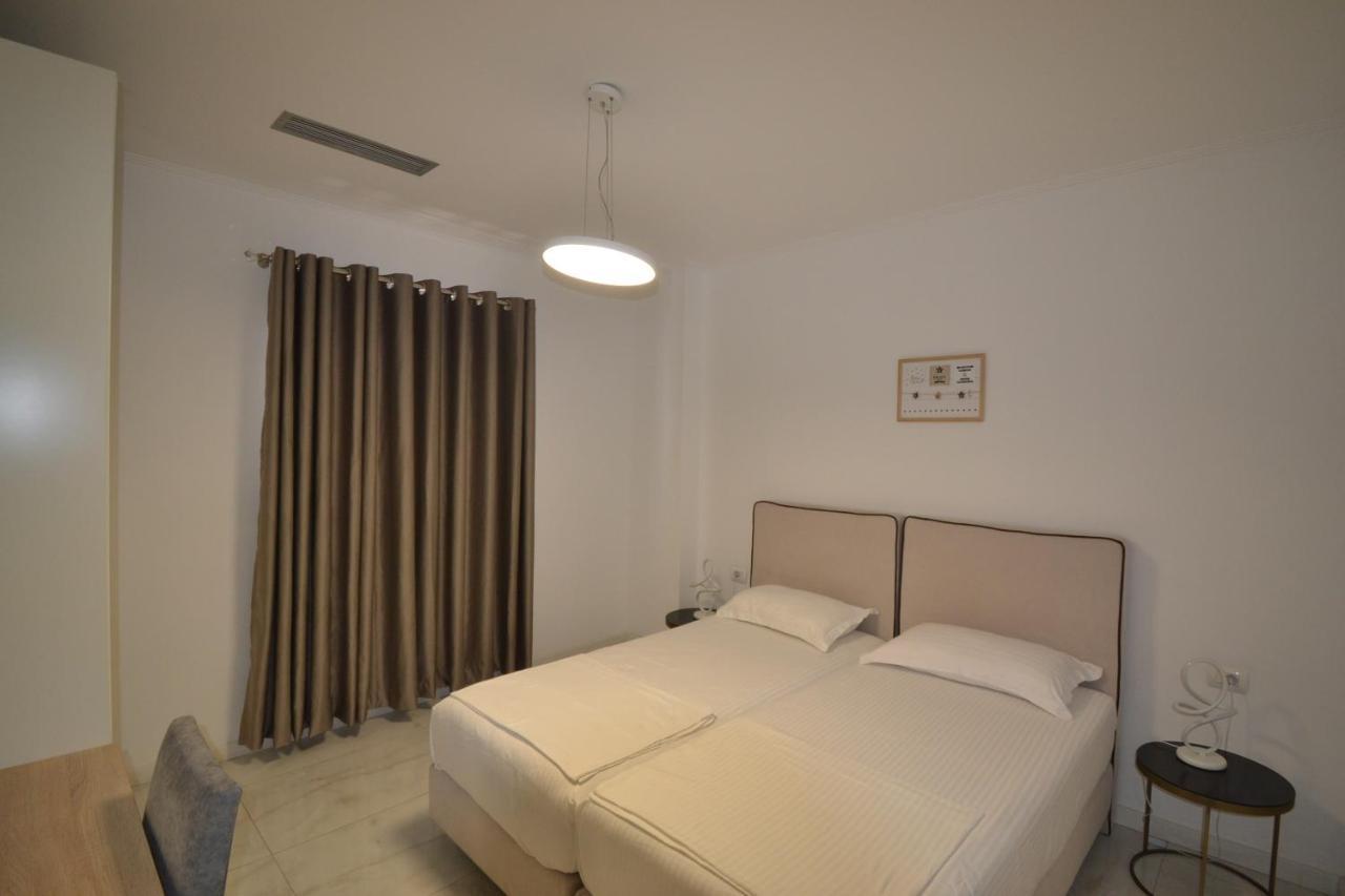 Luxury Penthouse B&E Apartment Sarandë Exterior foto